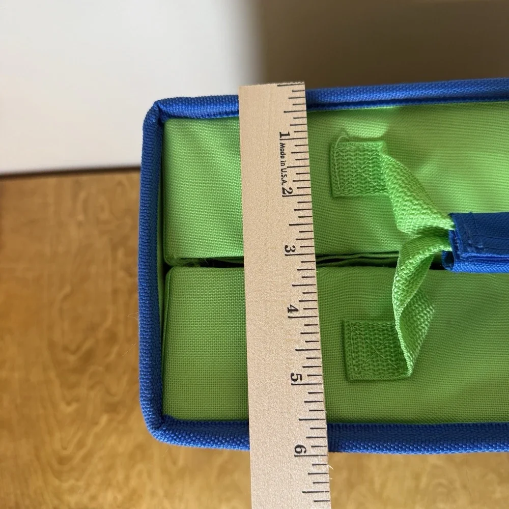 Skylanders Swap Force Carrying Case with Removable Shelves